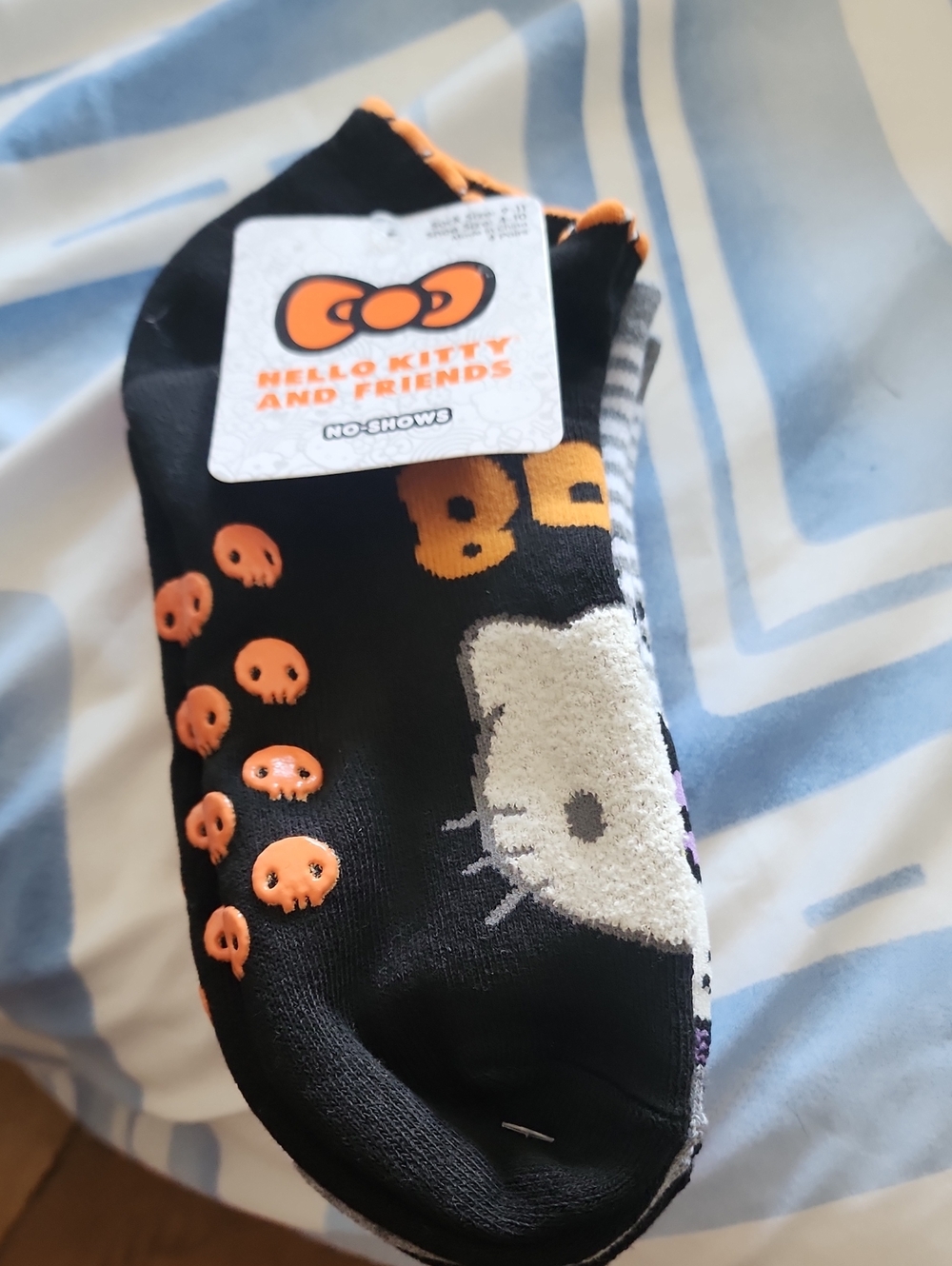 Sanrio Hello Kitty And FriendsBlack and Orange No-Show Cat Socks